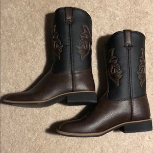 Boys western boots Size 2